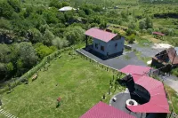 House by the River - 3つ星