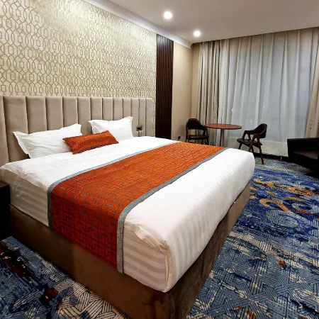 New West Hotel