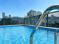 Zhuhai Elephant to the Hotel - Infinity Pools