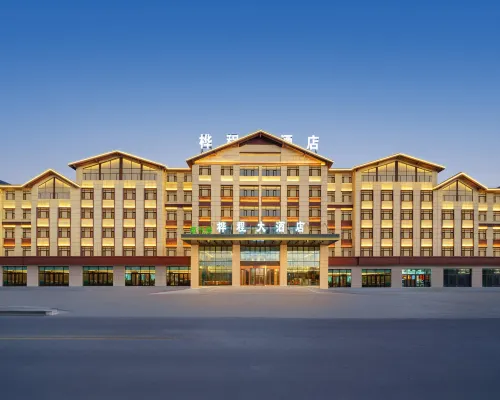 ChaKa Huacheng Grand Hotel Hotel a Ulan