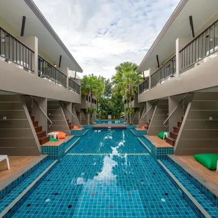 XAYA Pool Access Resort - Phuket Отели рядом с достопримечательностью «Ват-Чалонг»