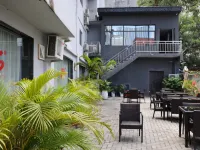 威爾斯國際酒店·威爾斯高端中餐廳·展會區·維多利亞島店 鄰近Landmark Serviced Office的酒店