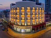 Haiyue Movie Hotel (Mengzi Wencui Road)