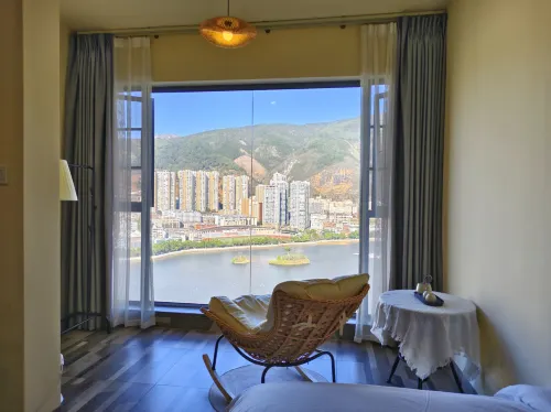 Wanghu Ju Guesthouse