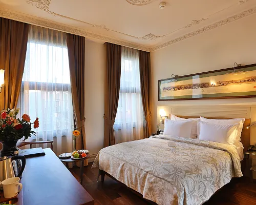 Taxim Lounge Hotel Special Category โรงแรมใกล้จัตุรัส Cihangir Square