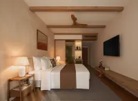 Signature The Valley Retreat, a brand of Modern Village Lifestyle