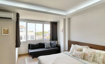 Hidden Rooom, Bangsaen