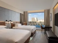 Four Points by Sheraton Amritsar, Mall Road Hotels near Narula's Mall