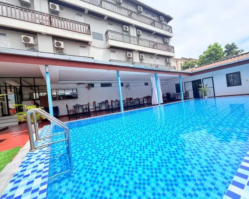 Cozy Corner Hotel Hotels near Post Office