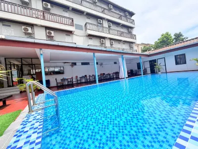 Cozy Corner Hotel โรงแรมใน
