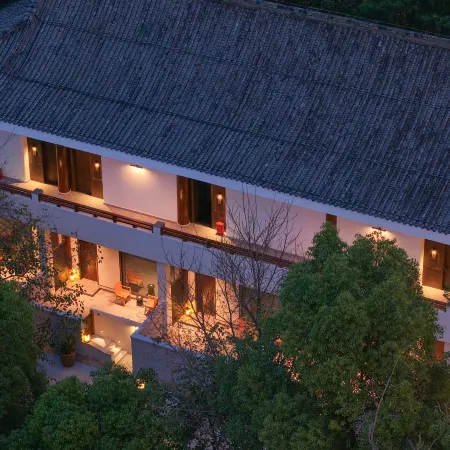 Lotus Yard Zen Hotel
