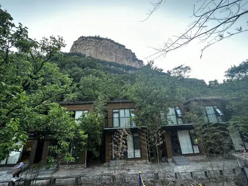 Longfenglou Homestay