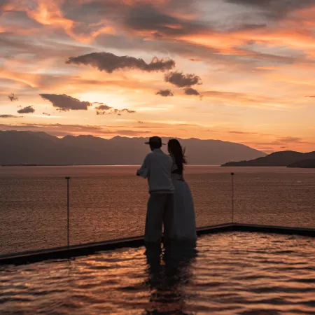 Dali Erhai Heart | Designer Villa · Full Seaview Music Vacation Art Homestay