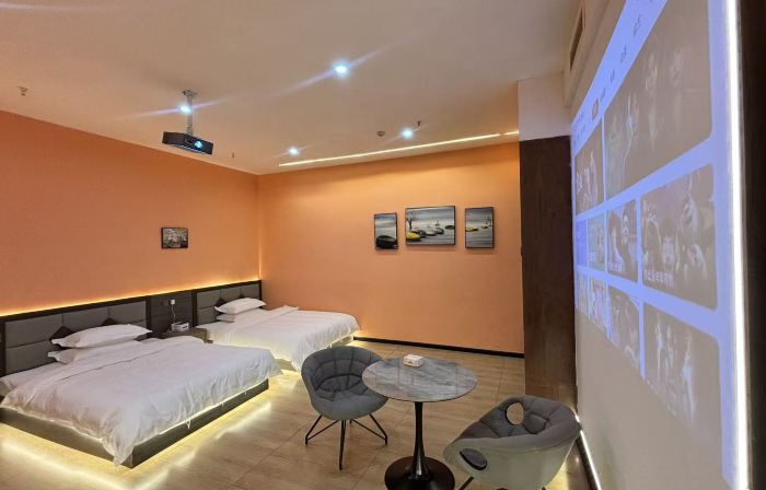 Qamdo Elf E-sports Hotel