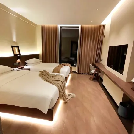Muhe Chain Hotel (Kangding Love Song Square)