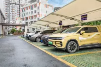 Rongjiang Xianghua E-Sports Hotel - parking
