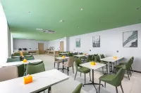 GreenTree Inn Express Hotel (Jinan Zhangqiu Qingzhao Convention and Exhibition Center) - sarapan