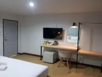 House Number 3 チャン パレス周辺のホテル