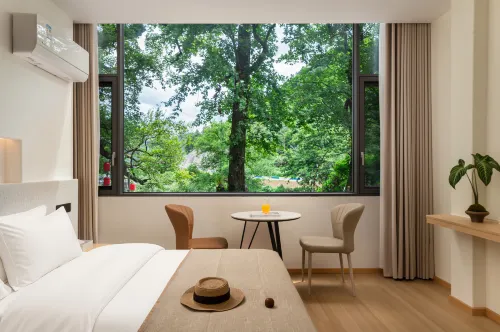 Lanyue Hotel - موقف سيارات