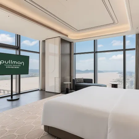 Pullman Taizhou Huahong