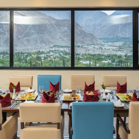 Avari Xpress Gilgit