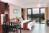 Heyuan Dongyuan Wanlv Lake Meswilton East Building Hotel - parking