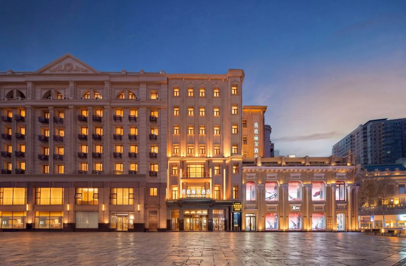 Chandelier Hotel