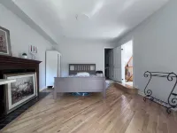 Maple Whisper Stay - Homestays