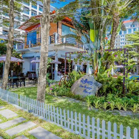 Sea Breeze Resort