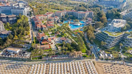 Arum Barut Collection - Ultra All Inclusive Отели рядом с достопримечательностью «Храм Аполлона»