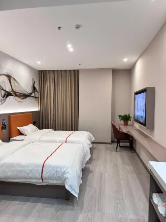 May Hot Spring Hotel (Zhoukou Railway Station Huanghuai Market)