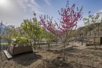 Floral Hotel· Beijing Changliushui No.1 Courtyard Hotel Kwan-yin Songzi 주변 호텔