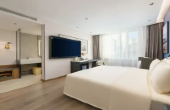 Dalian Airport Yingke Road Atour Hotel Hotels in Ganjingzi District