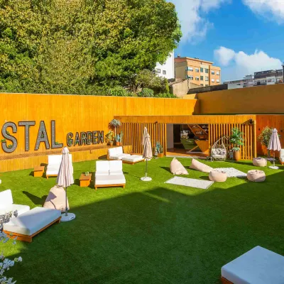 Hotel Cristal Porto Hotels near Paranhos