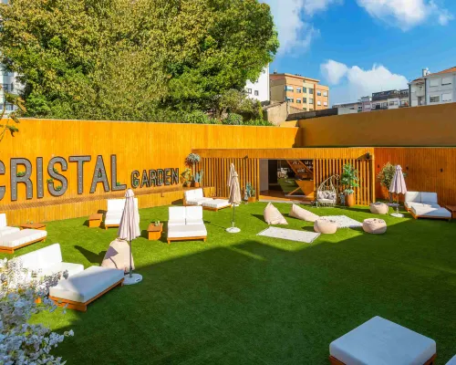 Hotel Cristal Porto Hotels near Paranhos