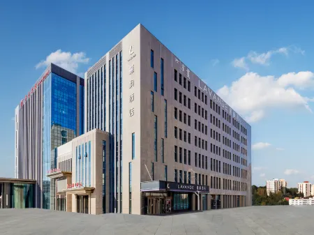 Lavande Hotel (Hohhot East High-speed Railway Station Airport)