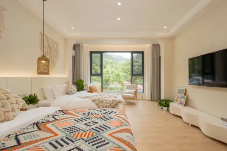 Floral Hotel · Lushan Yue Yao Hotel (Lushan Mountain XiaoTianchi Branch) Отели рядом с достопримечательностью «Haihuizhen»