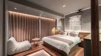 September Forest Meisu (Shennongjia Muyu Shop) Hotels near Fragrance River