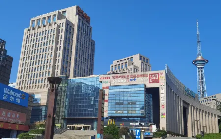 Zhuzhou Yannian Plaza Hotel Отели рядом с достопримечательностью «Shifeng Park»