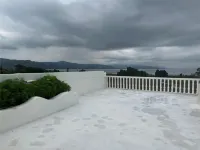 Fuxian Lake Mountain Fengyuyue Homestay