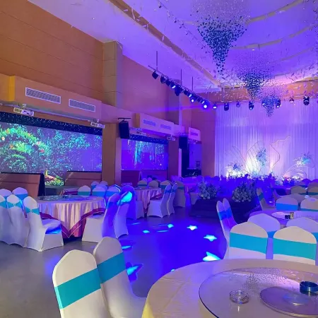 Vienna Hotel (Hechi Baima Street Store)
