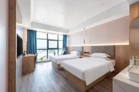 Greentree Inn (Yancheng West Passenger Station Damagou Ecological Park ) Hotels in Wuyue Plaza Business District