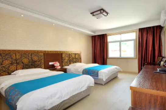 Jiuzhaigou happy sunshine home stay โรงแรมใกล้Jiuzhai Beautiful China Resort