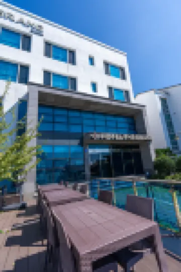 Hotel the Grang Jungmun Hotels near Shinhwa Theme Park