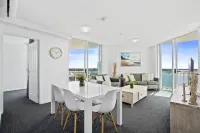 Crystal Bay on the Broadwater Hotels in Runaway Bay