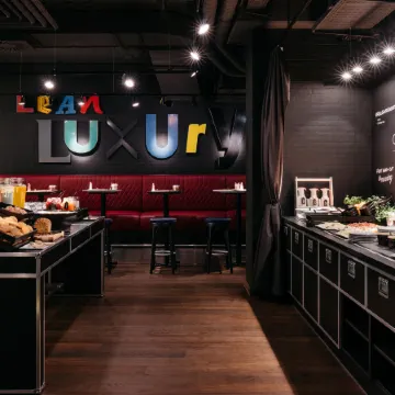 Ruby Leni Hotel Dusseldorf Отели рядом с достопримечательностью «Рейнская телебашня (Рейнтурм)»