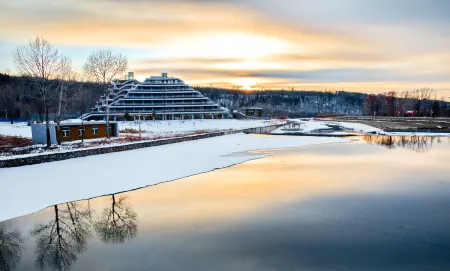 Zaizhihe·Manjiang Luyuan Vacation hotel Отели рядом с достопримечательностью «Yuanxianghu Ice and Snow Paradise»