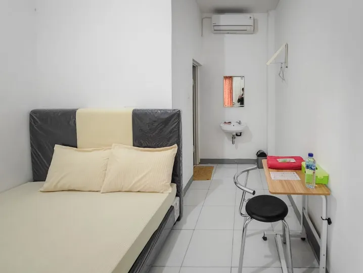Shekinah Homestay & Cafe Waikabubak Mitra RedDoorz