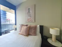 Harbour Escape Apartments