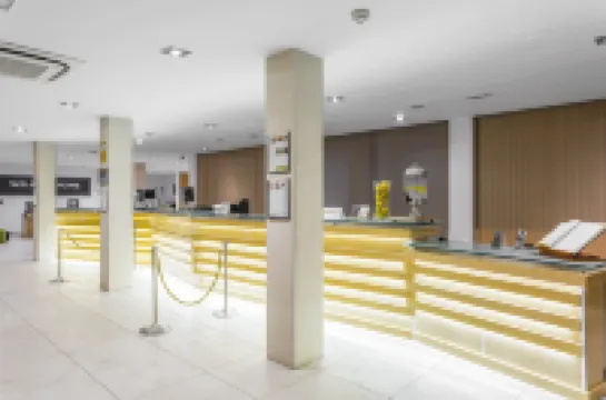 Royal Sunset Beach Club